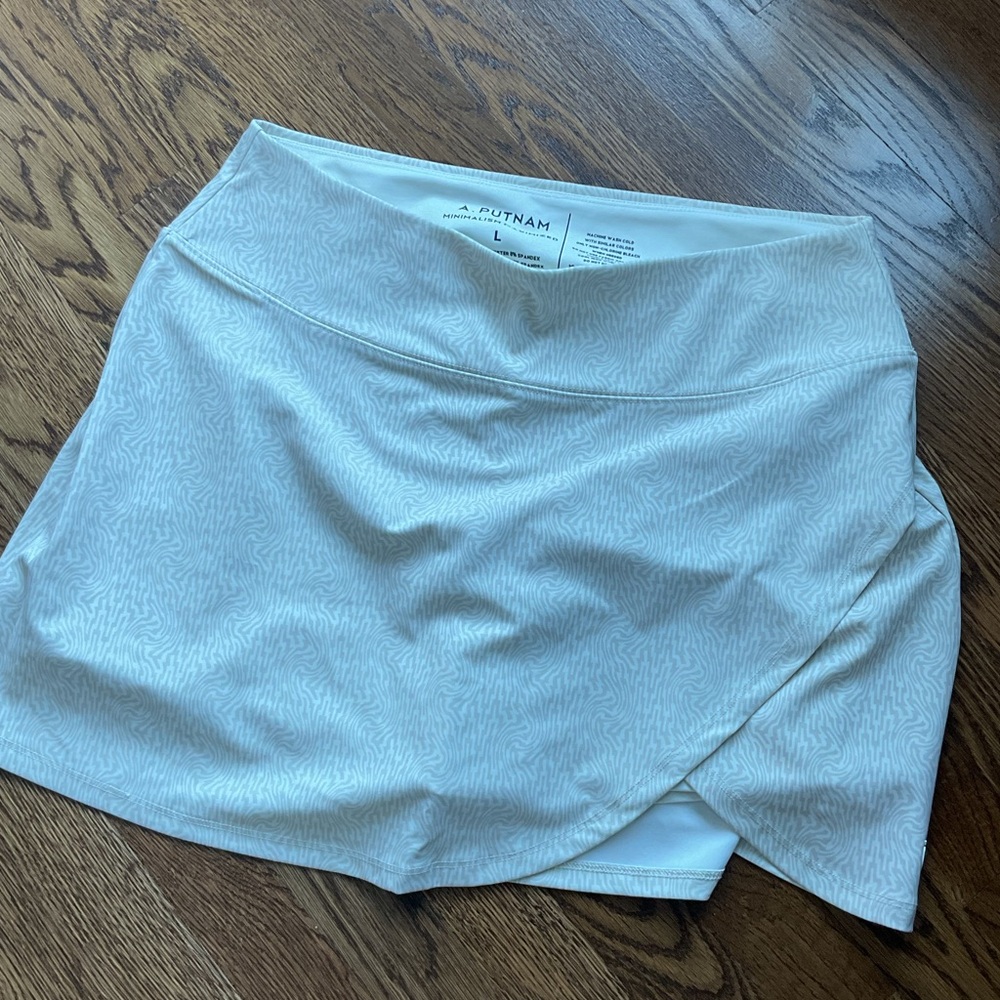 Women's Cream Skort